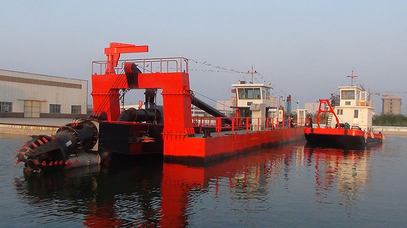 Cutter Suction Dredger CSD168A with submersible pump series