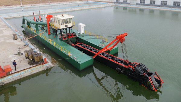 Cutter Suction Dredger CSD168 with cabin pump series