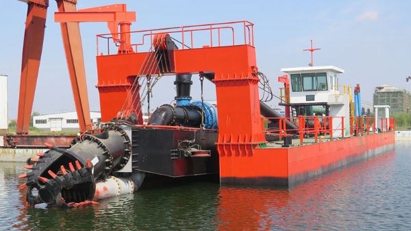 Cutter Suction Dredger CSD168A with submersible pump series