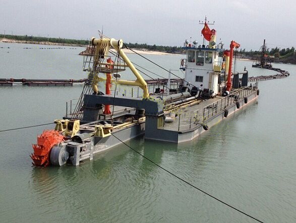 Introduction to bucket wheel dredger