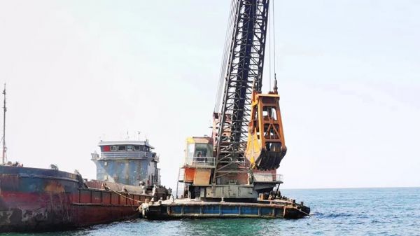 Grab Bucket Dredger C717LF series